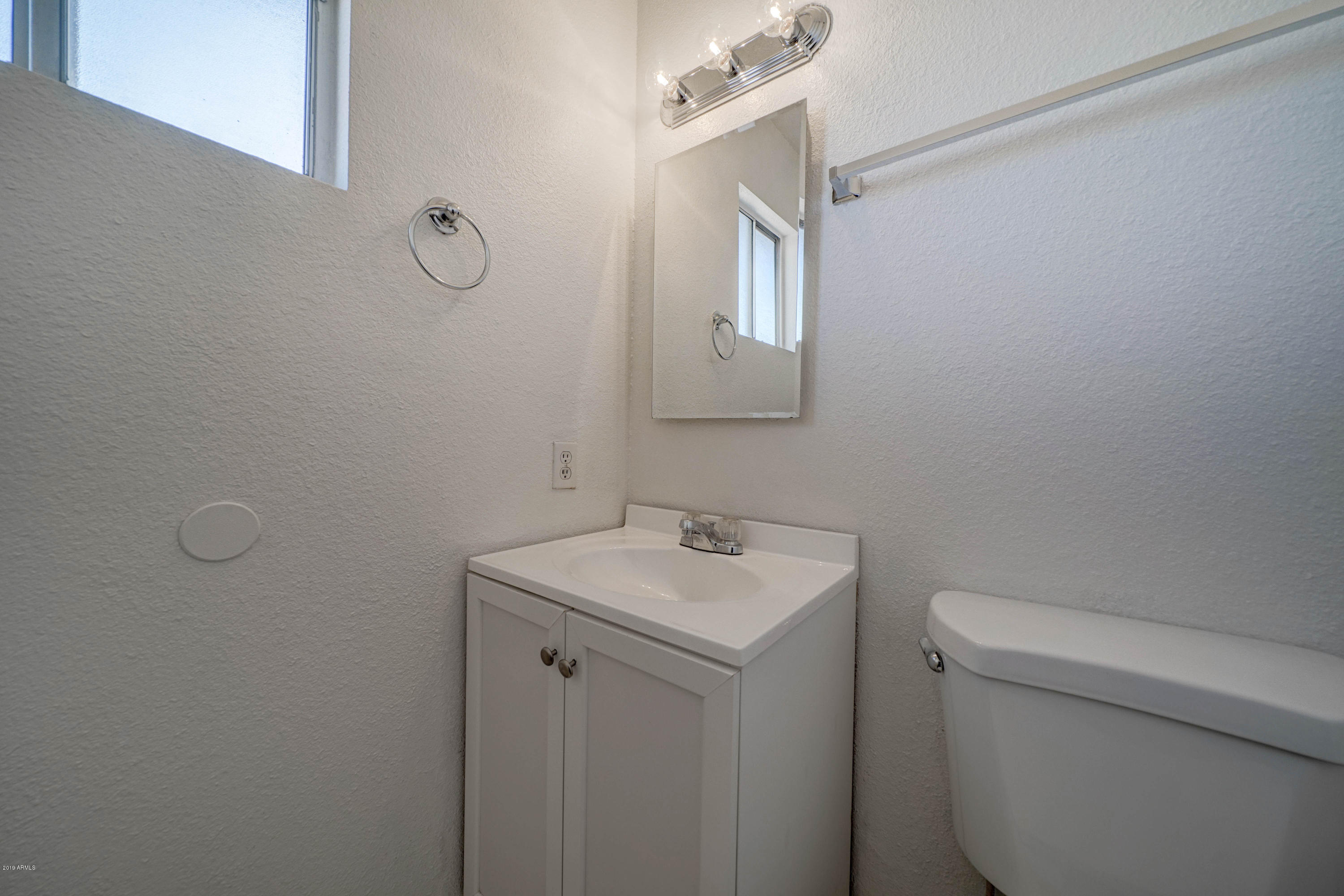 7338 West Hatcher Road Peoria, AZ 85345 - Photo 16 of 21 7338 W Hatcher Rd-16