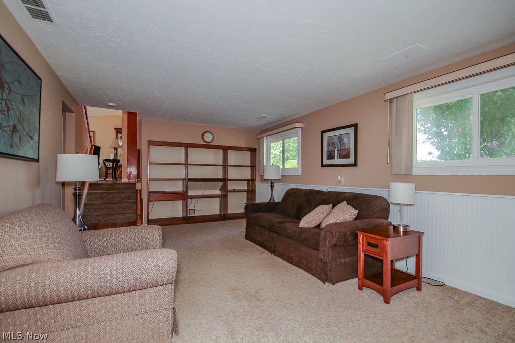 5535 Reef Road Mentor, OH 44060 - Photo 19 of 35 Gallery Image 19