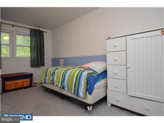 2706 East Country Club Road Philadelphia, PA 19131 - Photo 8 of 12 Bedroom 2