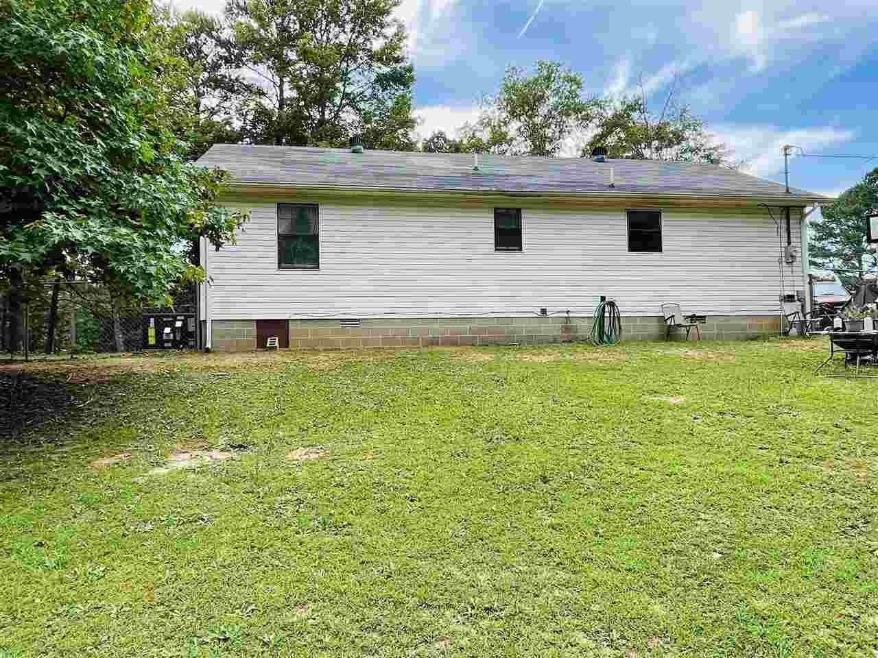 1706 High School Road Selmer, TN 38375 - Photo 16 of 21 Gallery Image 16