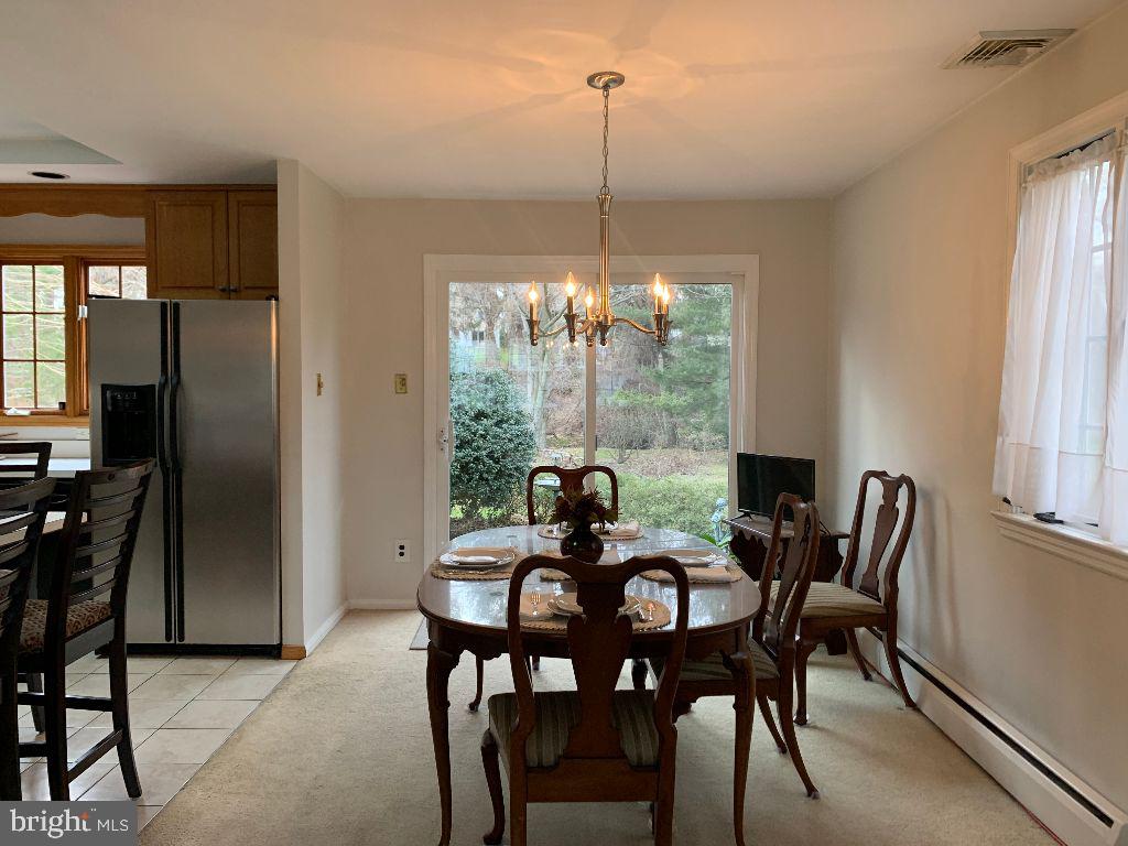 951 Georgetown Road Swarthmore, PA 19081 - Photo 5 of 11 Dining room