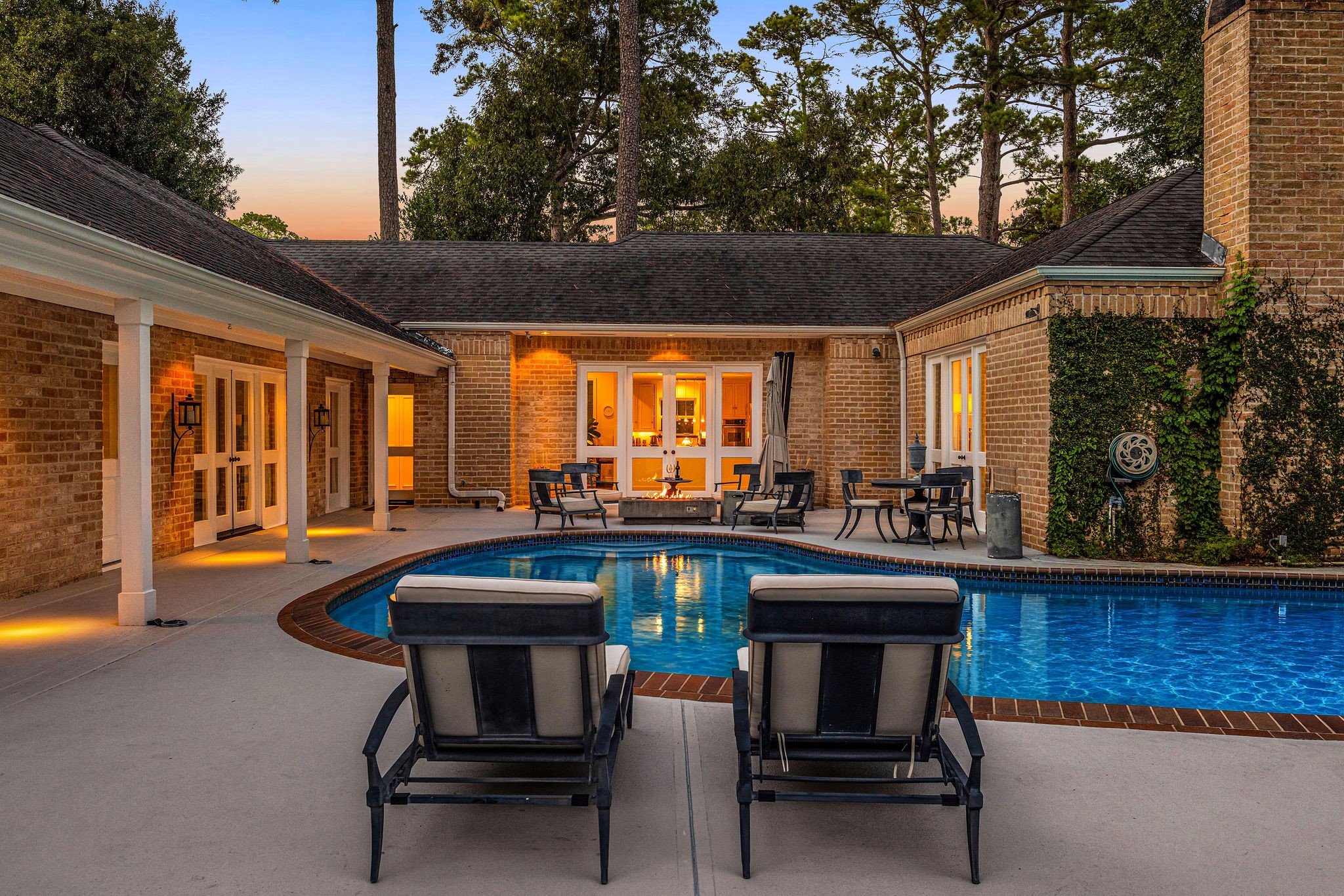 323 Vanderpool Lane Houston, TX 77024 - Photo 33 of 34 Gallery Image 33