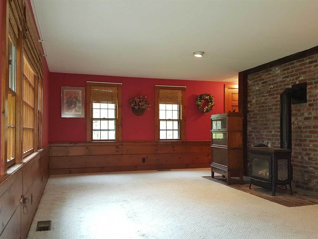 204 Dustin Tavern Road Weare, NH 03281 - Photo 8 of 27