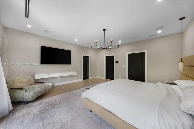 a view of a dry yard