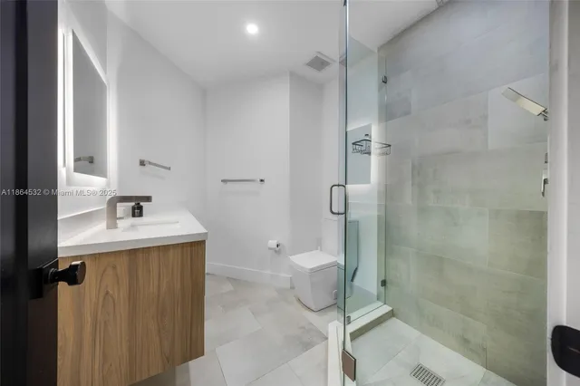 a view of a garden with flower plants