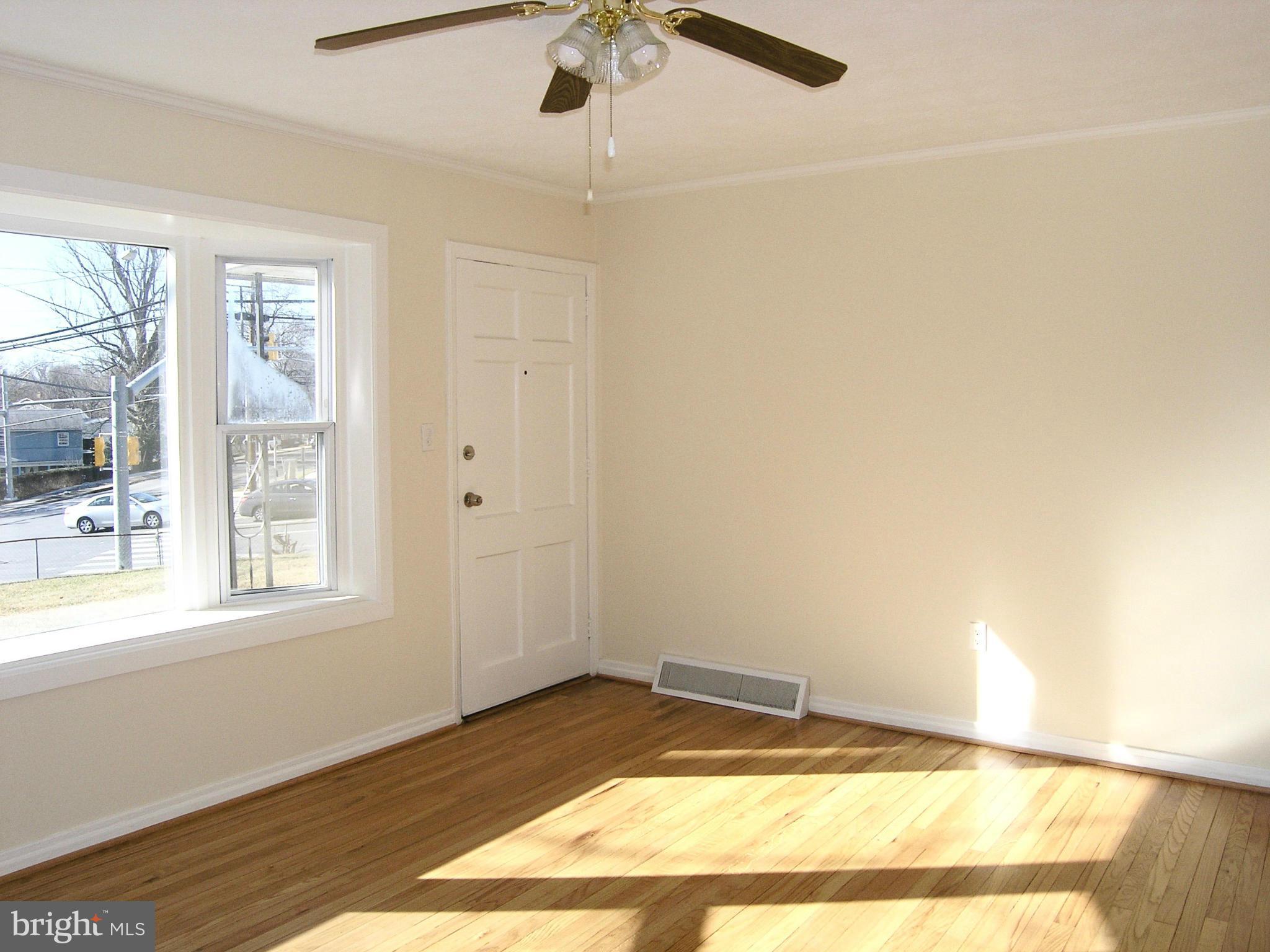4306 Randolph Road Silver Spring, MD 20906 - Photo 3 of 15 Living Room