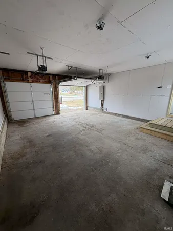 $244,900 | 190 North State Street, Andrews, IN 46702