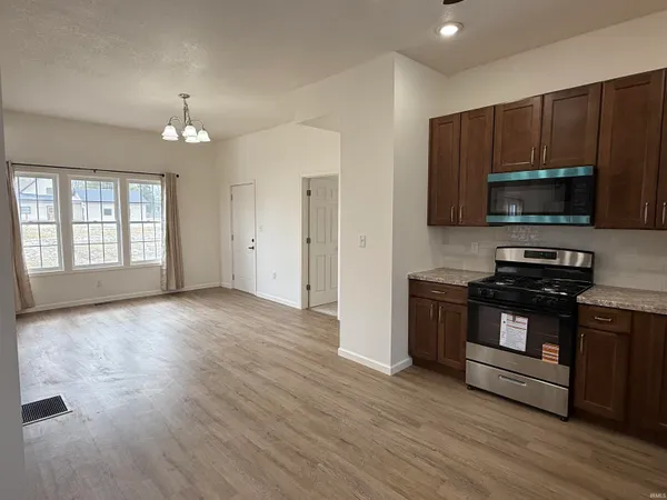 $244,900 | 190 North State Street, Andrews, IN 46702