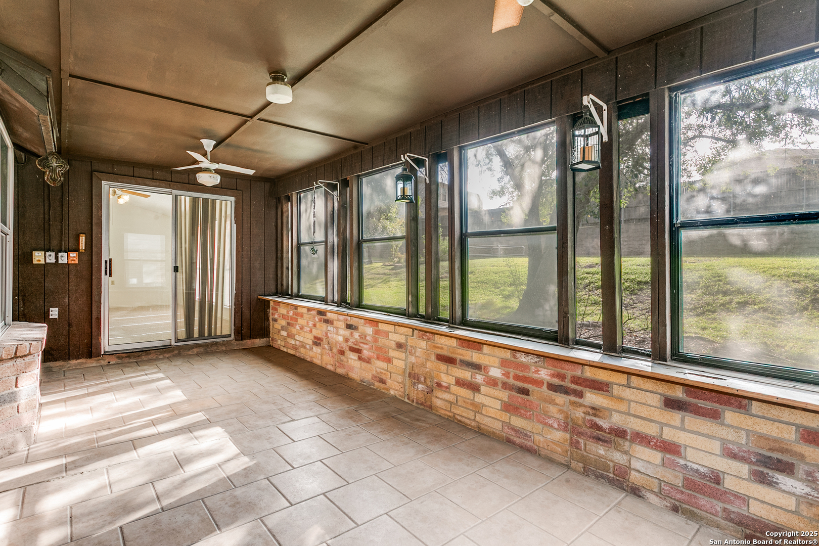 3629 Fox Run Schertz, TX 78108 - Photo 20 of 25 a view of an empty room with windows