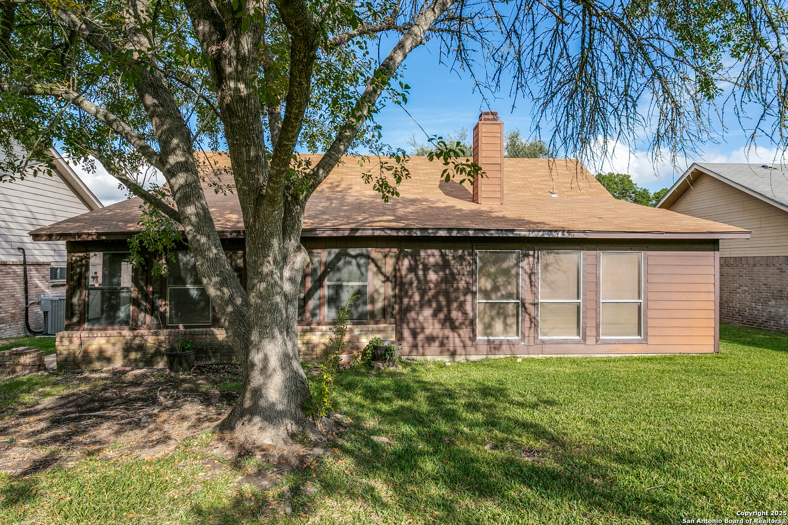 3629 Fox Run Schertz, TX 78108 - Photo 22 of 25 a front view of a house with garden