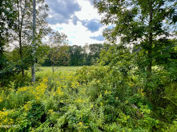 $989,000 | 1415 West River Road, Gansevoort, NY 12831