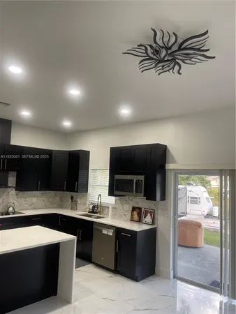 $2,400 | 321 Briggs, Lehigh Acres, FL 33974