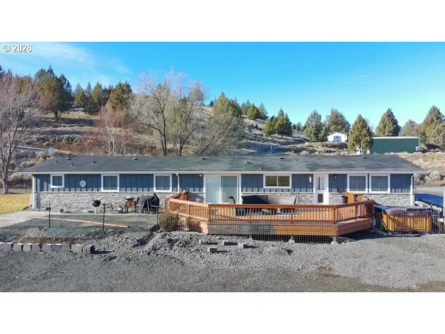 $520,000 | 27637 La Costa Avenue, John Day, OR 97845
