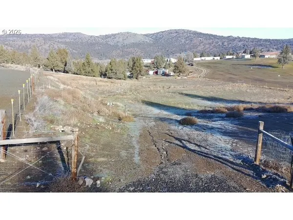 $520,000 | 27637 La Costa Avenue, John Day, OR 97845