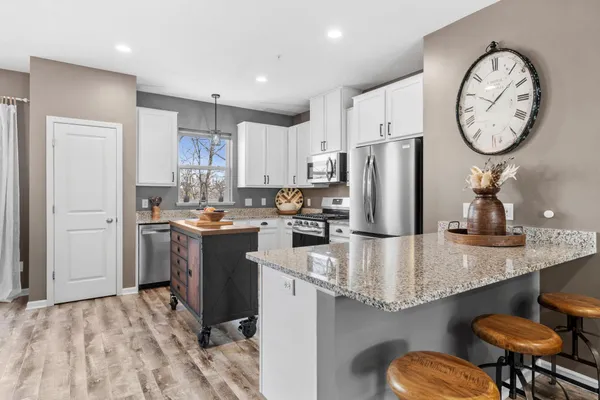 $364,900 | 17658 96th Place North, Maple Grove, MN 55311