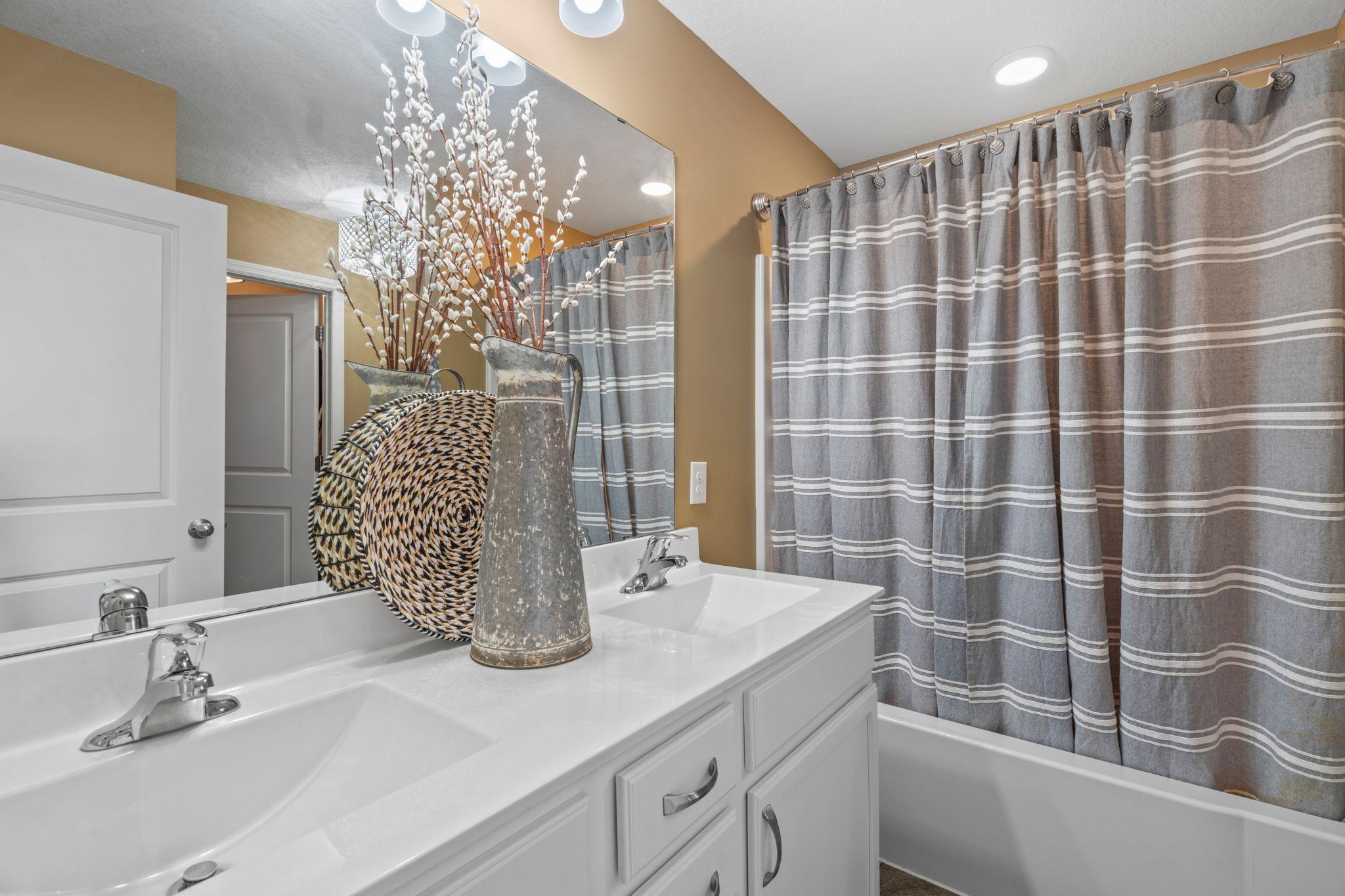 17658 96th Place North Maple Grove, MN 55311 - Photo 26 of 36