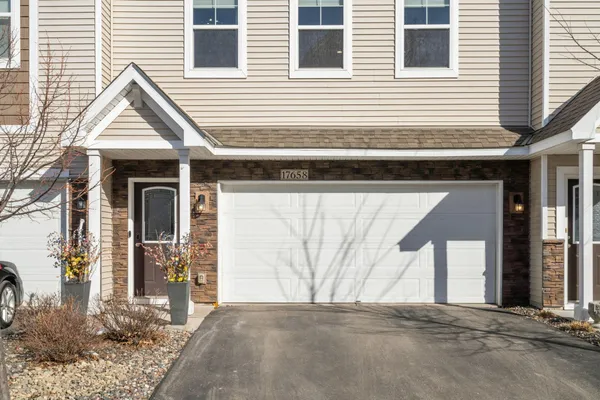 $364,900 | 17658 96th Place North, Maple Grove, MN 55311