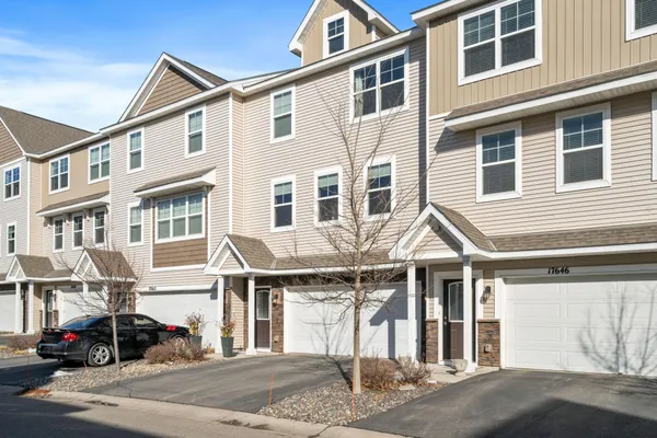 $364,900 | 17658 96th Place North, Maple Grove, MN 55311
