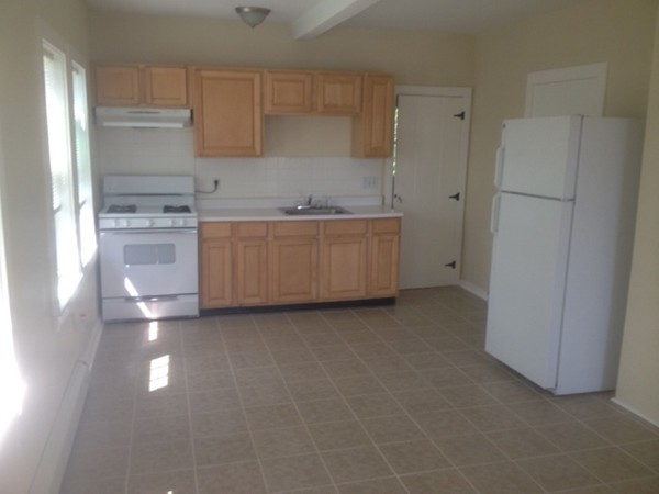 28 Spring Street Barnstable, MA 02601 - Photo 9 of 12