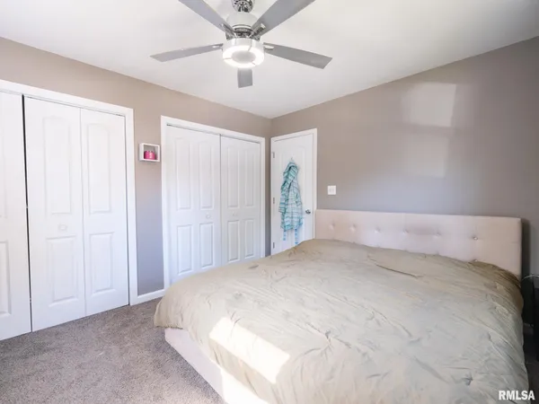 $236,500 | 1833 Highwood Avenue, Pekin, IL 61554