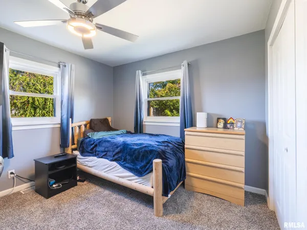 $236,500 | 1833 Highwood Avenue, Pekin, IL 61554