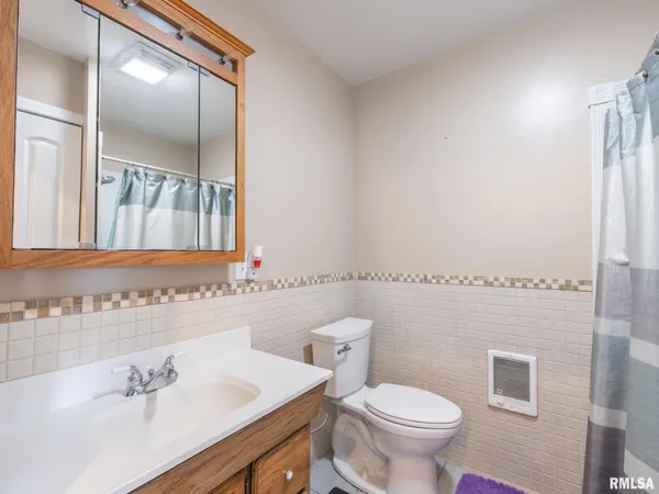 $236,500 | 1833 Highwood Avenue, Pekin, IL 61554