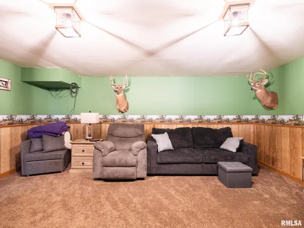 $236,500 | 1833 Highwood Avenue, Pekin, IL 61554