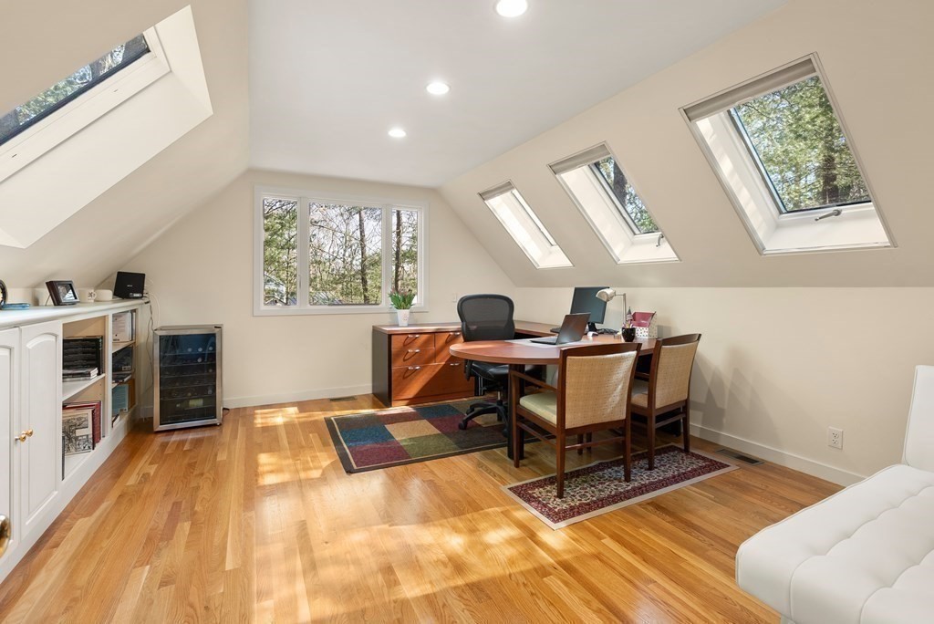 64 Arrowhead Road Weston, MA 02493 - Photo 15 of 30