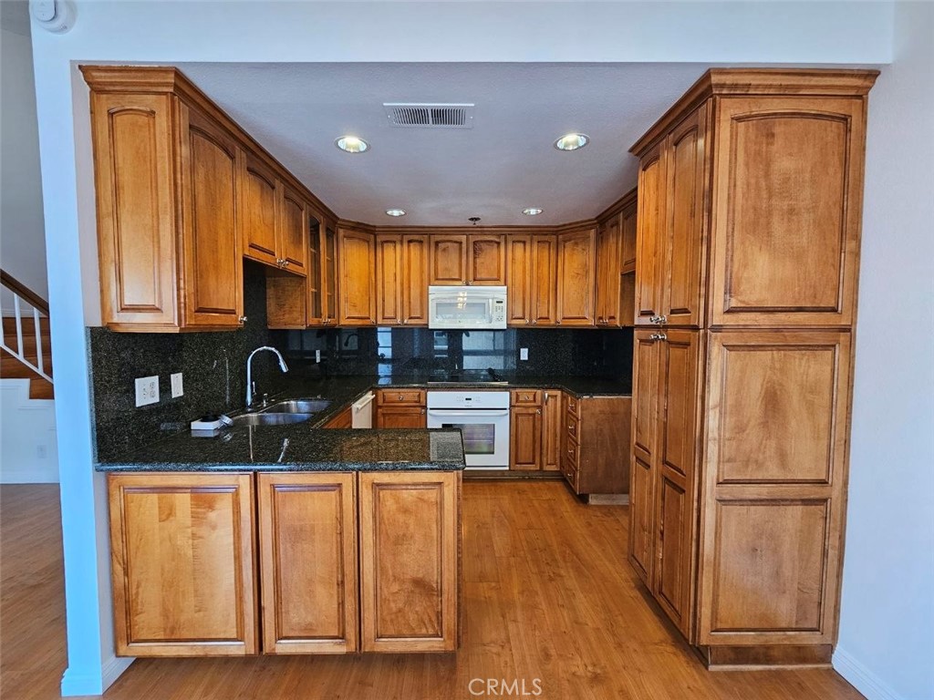 7704 Marbrook Way Stanton, CA 92841 - Photo 12 of 34