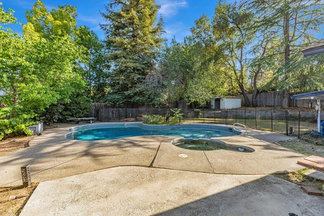 $699,888 | 7912 Wildridge Drive, Fair Oaks, CA 95628