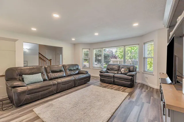 $699,888 | 7912 Wildridge Drive, Fair Oaks, CA 95628