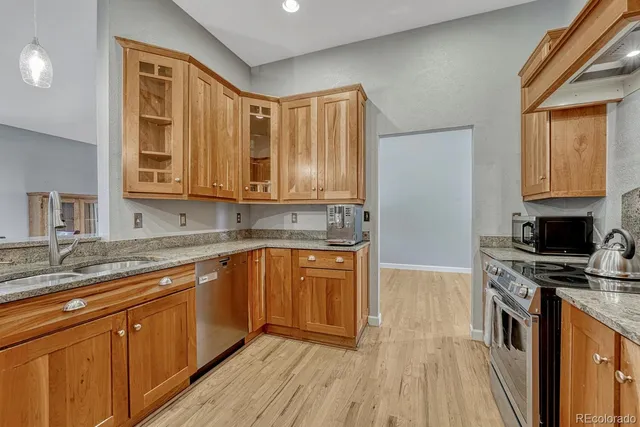 $900,000 | 7909 Poplar Way, Centennial, CO 80112