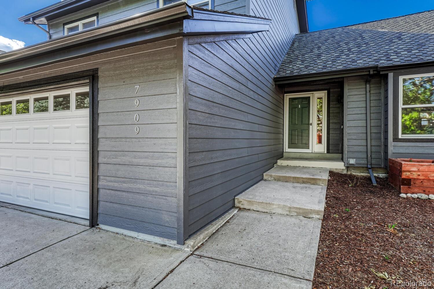 7909 Poplar Way Centennial, CO 80112 - Photo 5 of 49