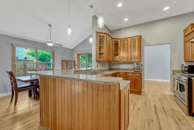 $900,000 | 7909 Poplar Way, Centennial, CO 80112