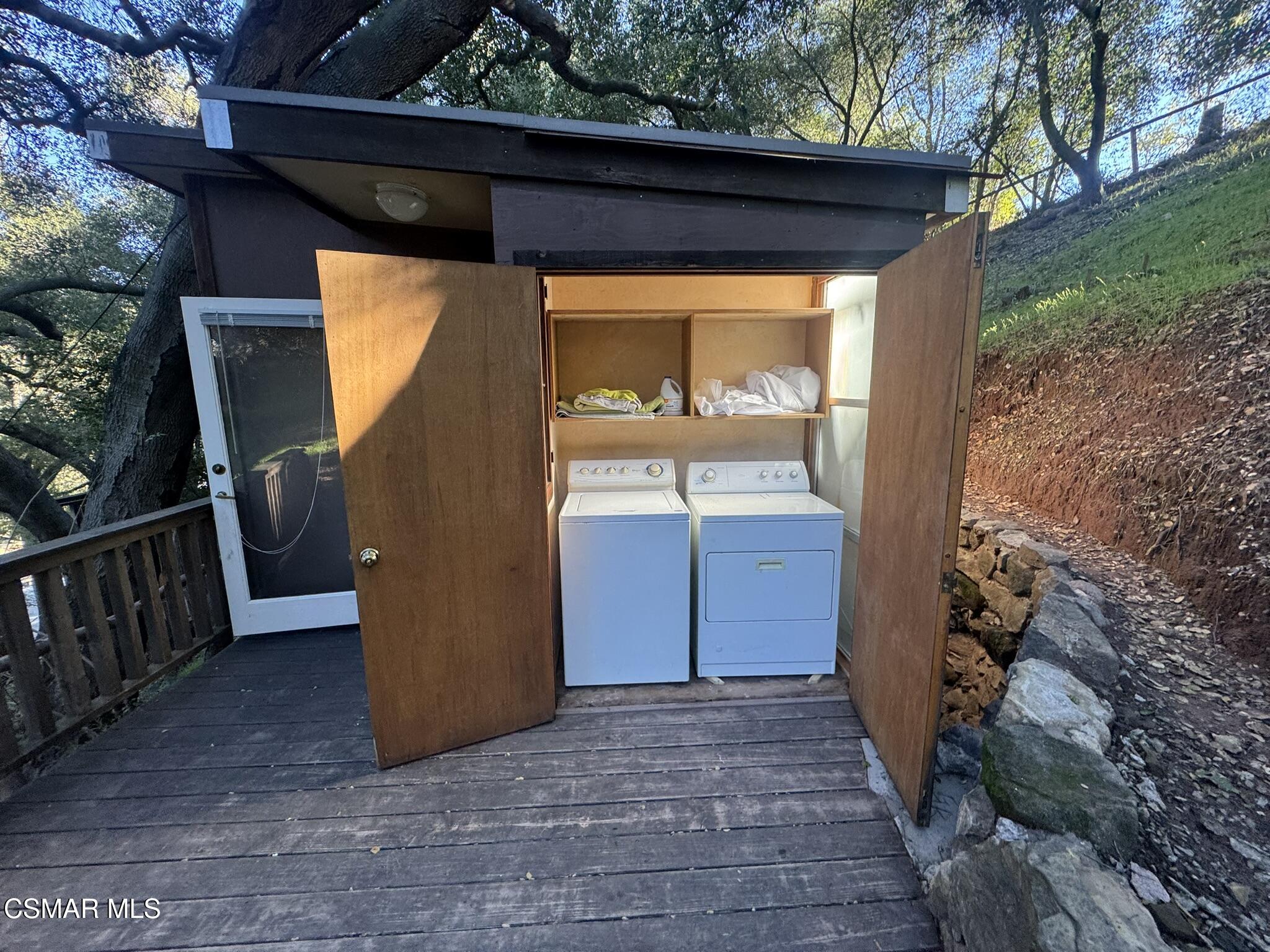 1281 Old Topanga Canyon Road Topanga, CA 90290 - Photo 11 of 22 IMG_3033