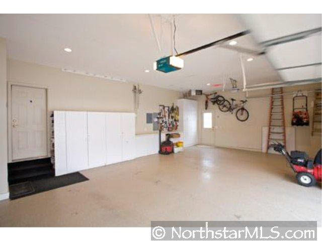 3060 Canyon Road Chaska, MN 55318 - Photo 9 of 10 Gallery Image 9