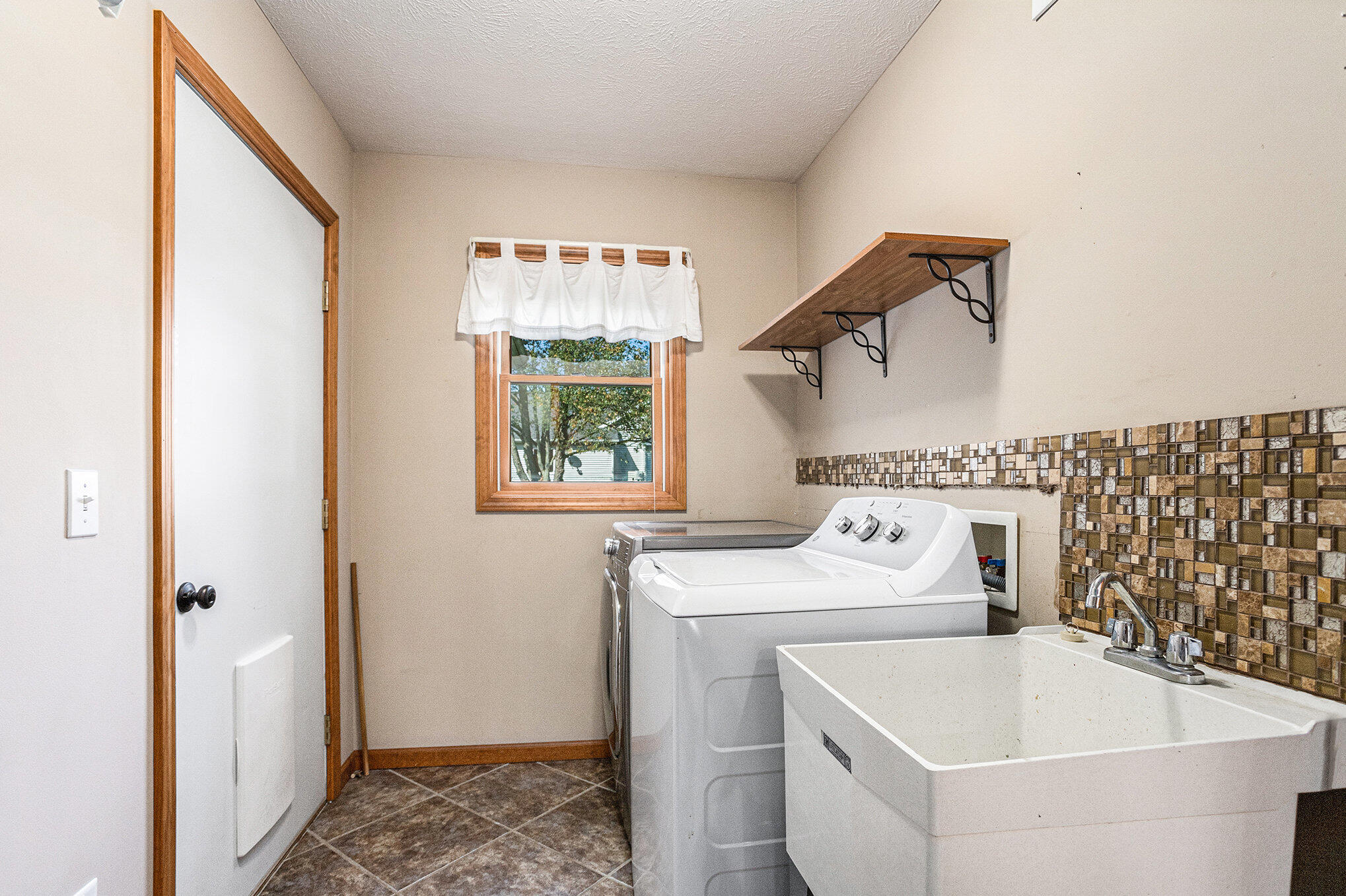 55042 West End Road Three Rivers, MI 49093 - Photo 15 of 31 Main Floor Laundry
