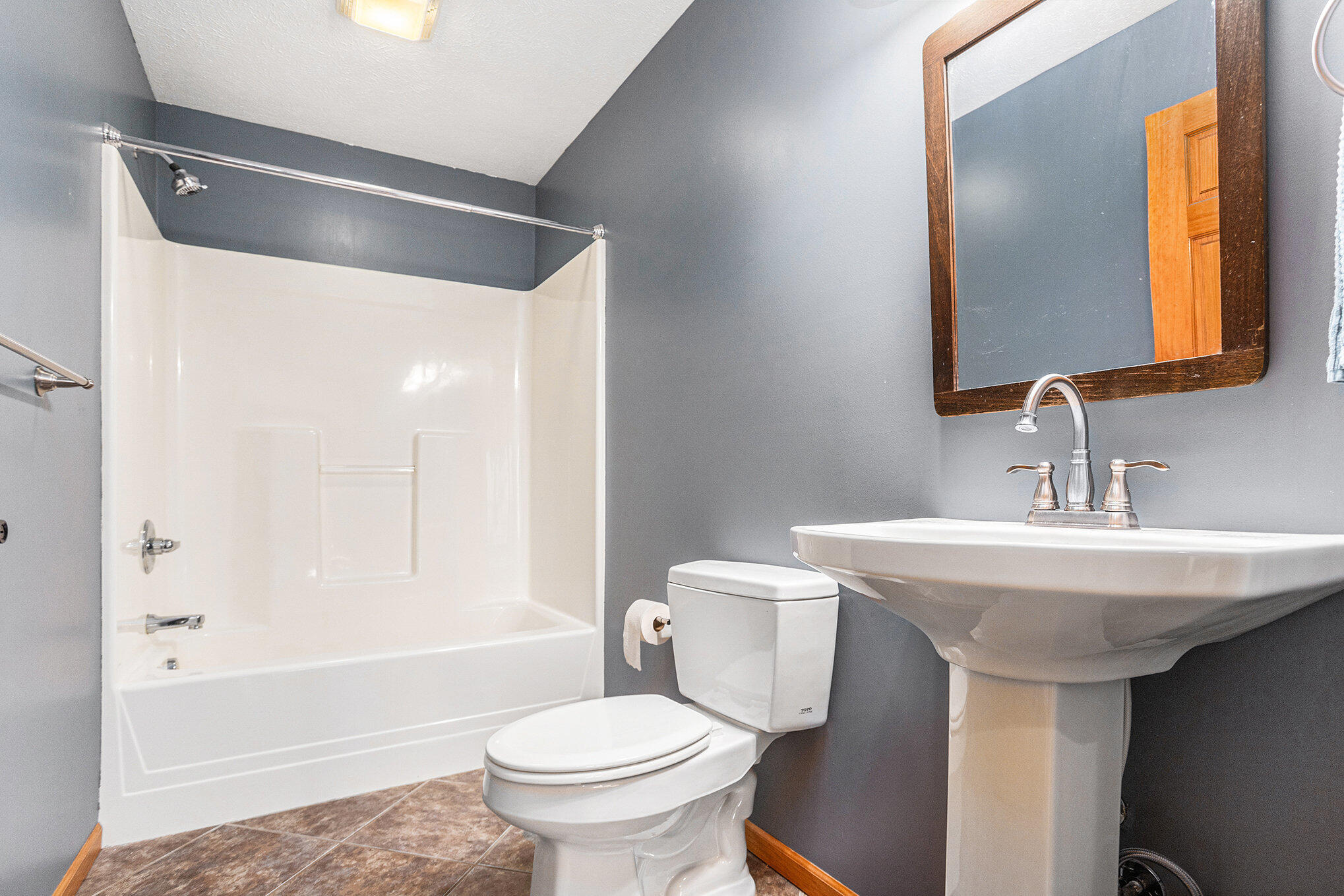 55042 West End Road Three Rivers, MI 49093 - Photo 17 of 31 Full Bath