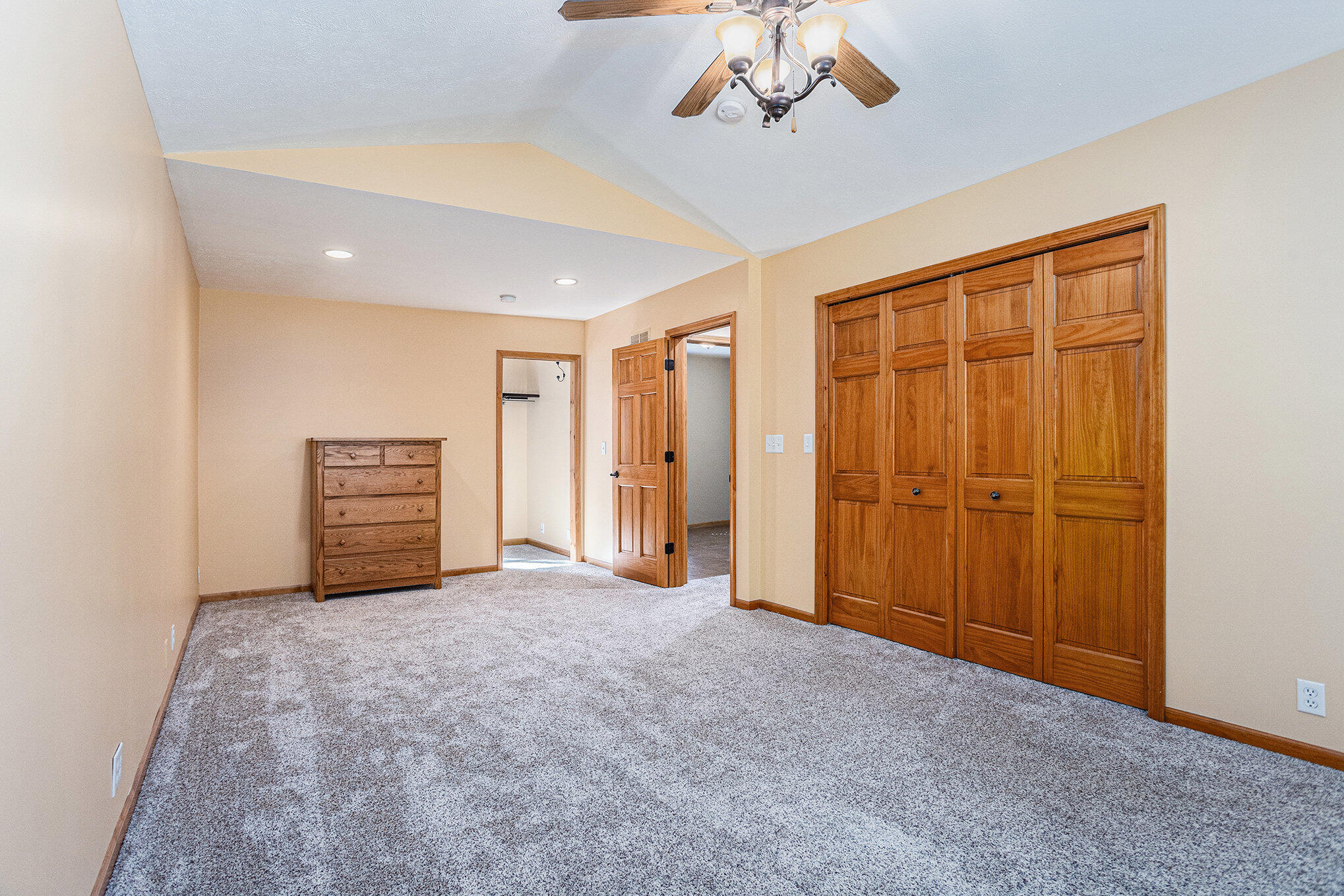 55042 West End Road Three Rivers, MI 49093 - Photo 23 of 31 Primary Bedroom
