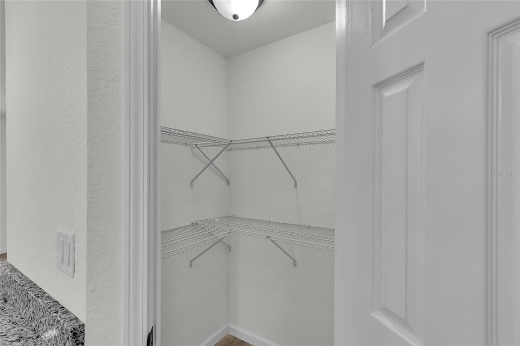 23711 Southwest Rainbow Lakes Boulevard Dunnellon, FL 34431 - Photo 12 of 27 a view of small space