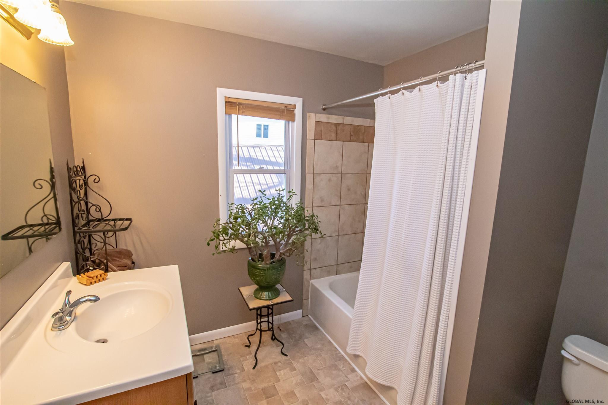 31 Dewitt Street Amsterdam, NY 12010 - Photo 12 of 19 Photo 12