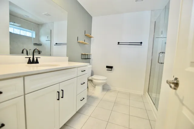 $299,500 | 1029 Draper Road, McHenry, IL 60050