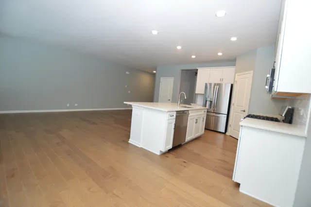 $299,500 | 1029 Draper Road, McHenry, IL 60050