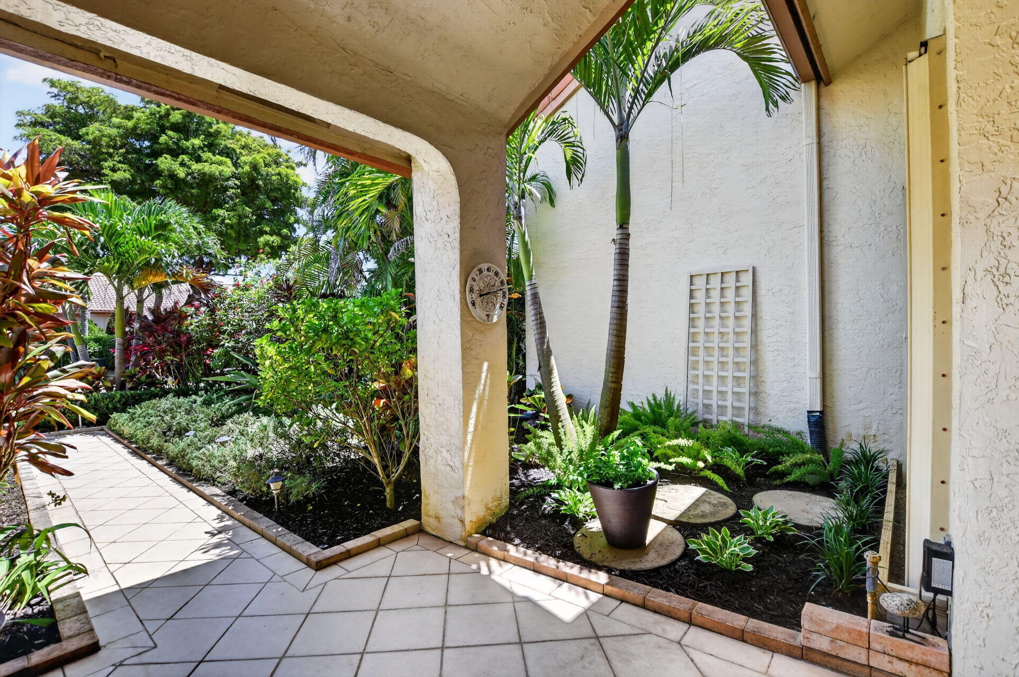 23309 Water Circle Boca Raton, FL 33486 - Photo 4 of 33 7-web-or-mls-DSC_9589