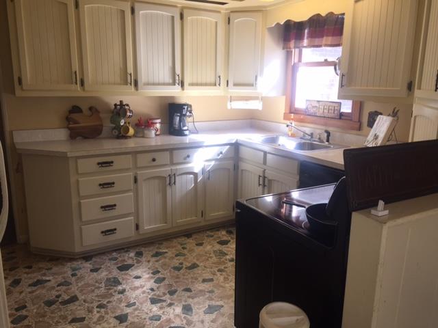 210 Fairfield Road Bethpage, TN 37022 - Photo 9 of 20 Kitchen with window looking out onto private backyard