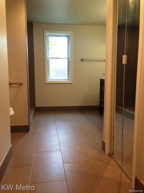 2283 Columbia Road Berkley, MI 48072 - Photo 28 of 36 image_53.jpg