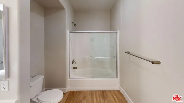$7,850 | 1041 Glendon Avenue, Unit 4193, Los Angeles, CA 90024