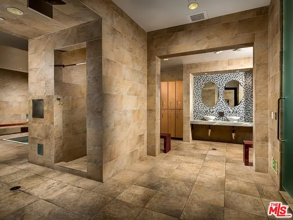 $7,850 | 1041 Glendon Avenue, Unit 4193, Los Angeles, CA 90024