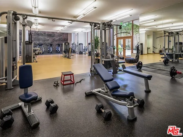 $7,850 | 1041 Glendon Avenue, Unit 4193, Los Angeles, CA 90024