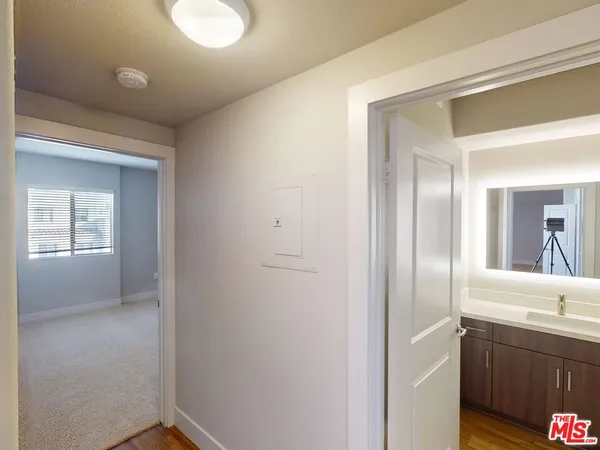 $7,850 | 1041 Glendon Avenue, Unit 4193, Los Angeles, CA 90024